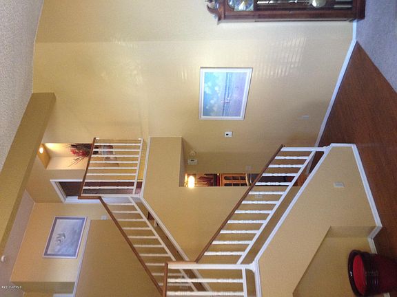 3rd image of 2161 E New Bedford Dr