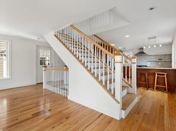 15-17 High St, Salem, MA 01970