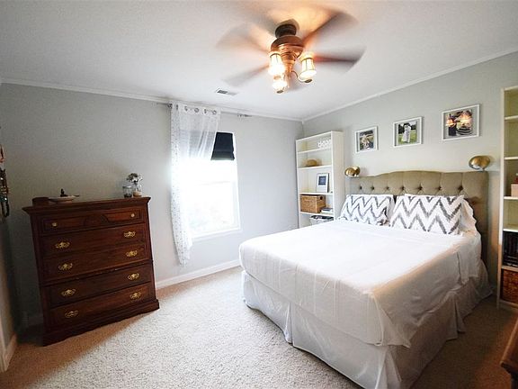 4th image of 8301 Beacon Ridge Pl