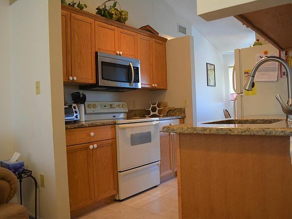 3rd image of 406 Beach Park Ln #164