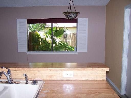 4th image of 2123 CRESTED WALK