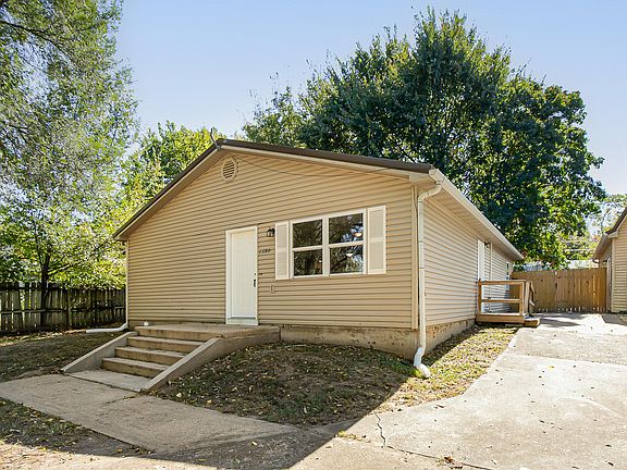 3rd image of 1350 W Jackson Street