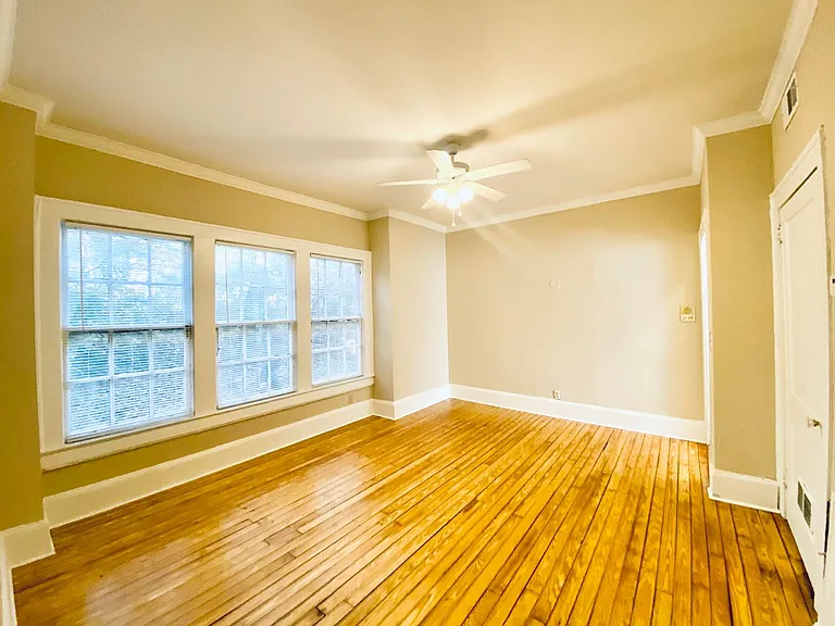 734 Frederica St NE — Photo 5