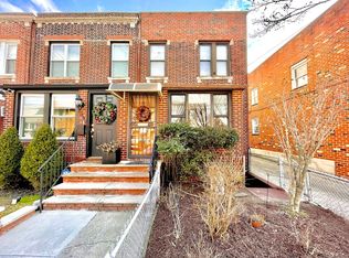 2851 47th St, Astoria, NY 11103