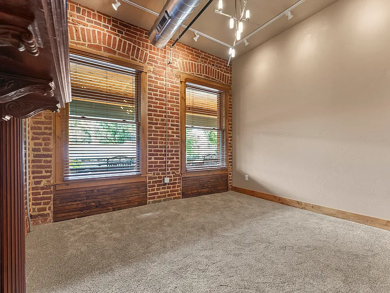 1128 N Grant St #100 — Photo 13
