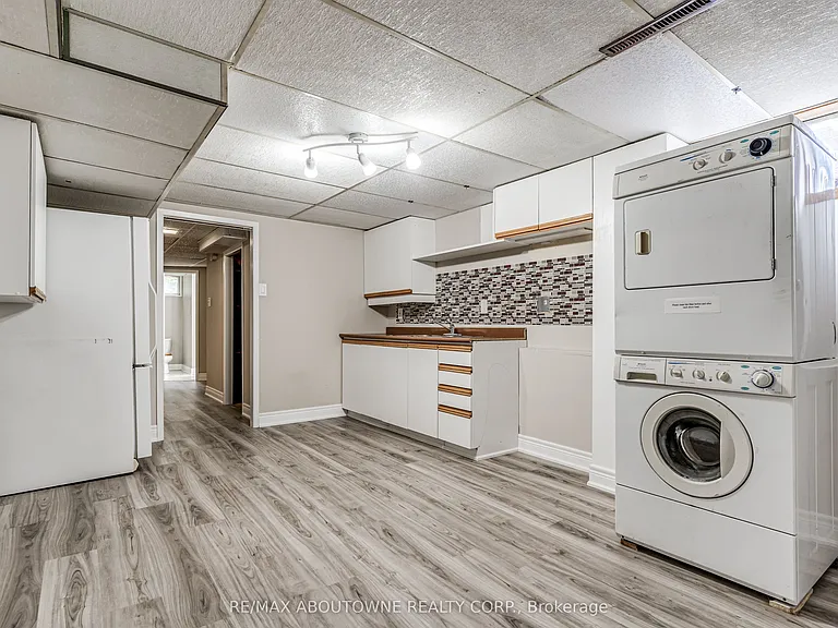 19 Friars Ct — Photo 33
