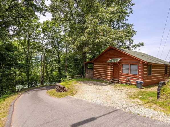 85 Biltmore Cir, Bryson City, NC 28713