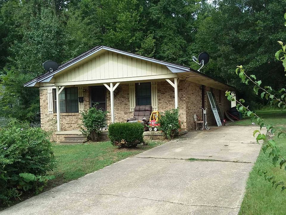1st image of 913 1/2 Caldwell