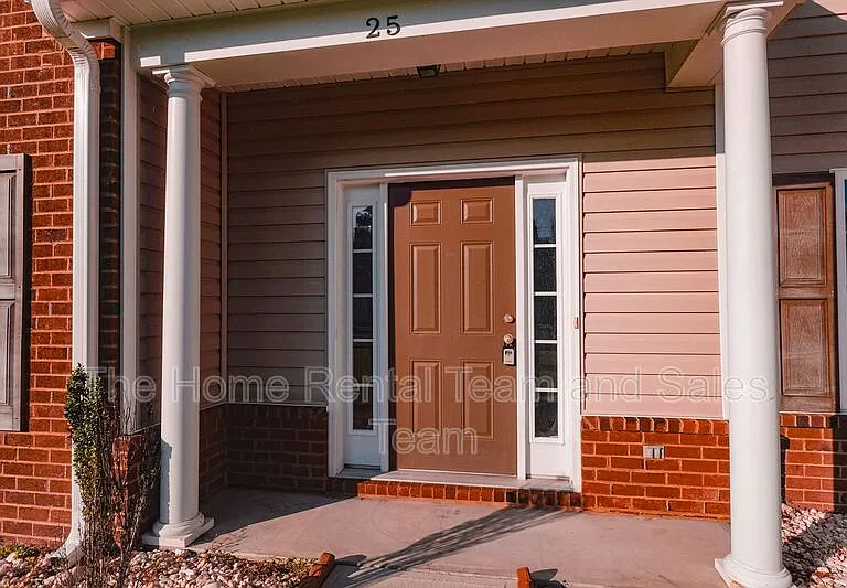 25 Litchfield Dr — Photo 4