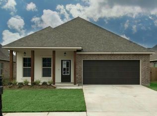 212 Caillou Grove Rd, Youngsville, LA 70592