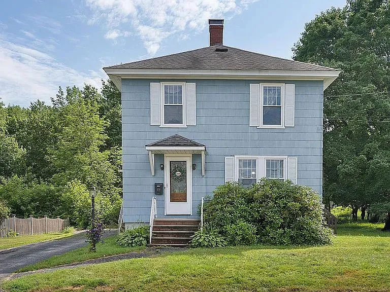 15 Huston Ave — Photo 2