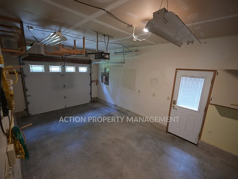 353 Madrona Way — Photo 17