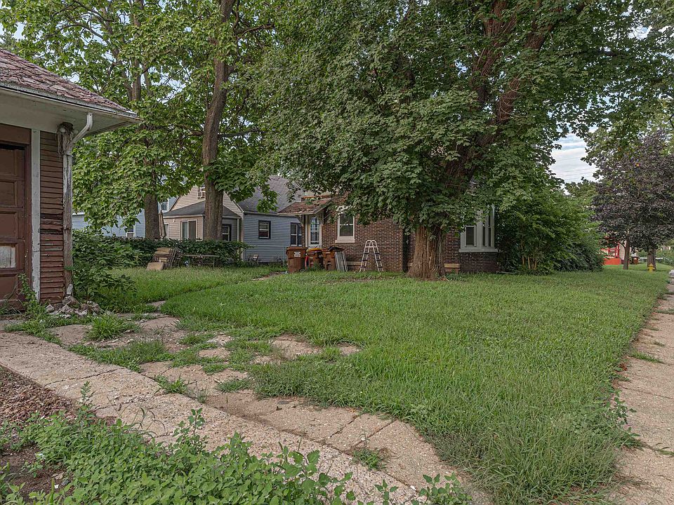 1st image of 2243 Parmele St