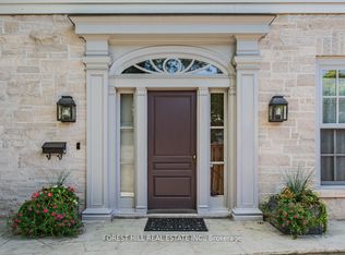 1 Burton Rd, Toronto, ON M5P 1T6