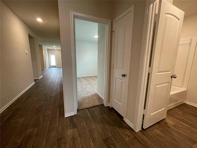 128 Hazel Grv — Photo 7