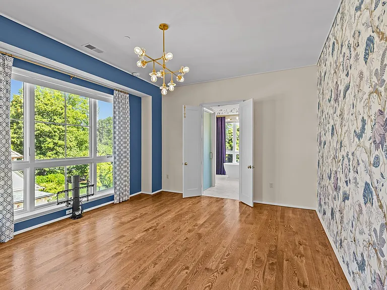 1172 Queens Rd #8 — Photo 49
