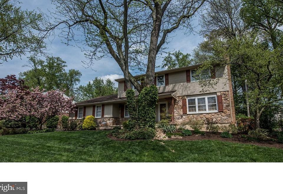 1st image of 2805 Bodine Dr