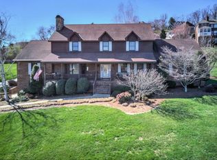 3400 Berkshire Cir, Johnson City, TN 37604