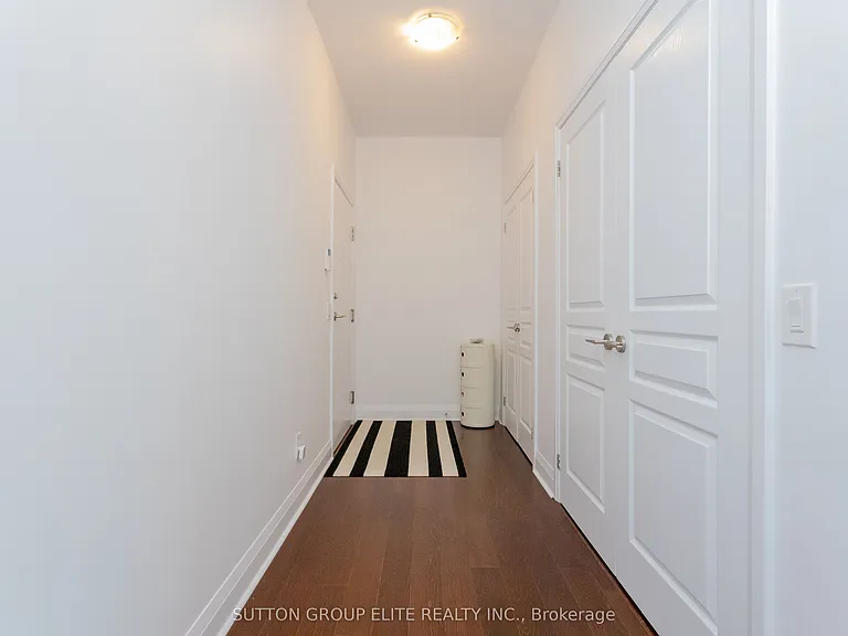 1 Hurontario St #808 — Photo 26