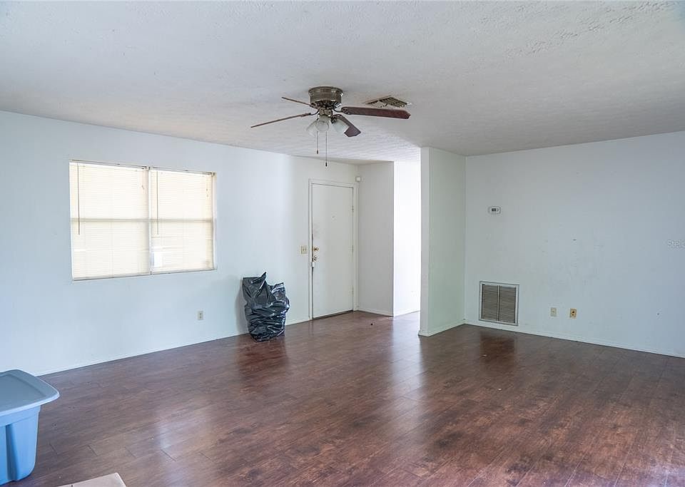 10th image of 311 S THOMPSON AVENUE