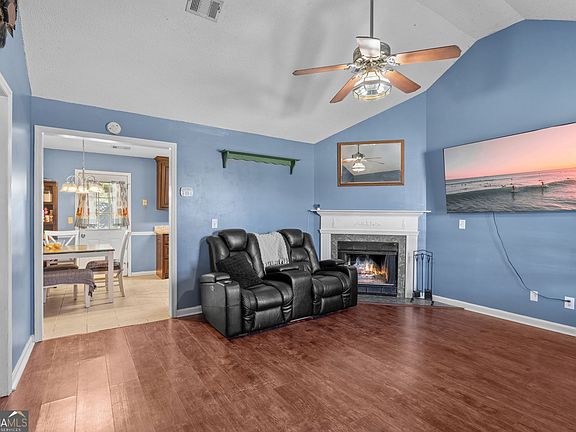 4th image of 616 Shannon Ridge Dr