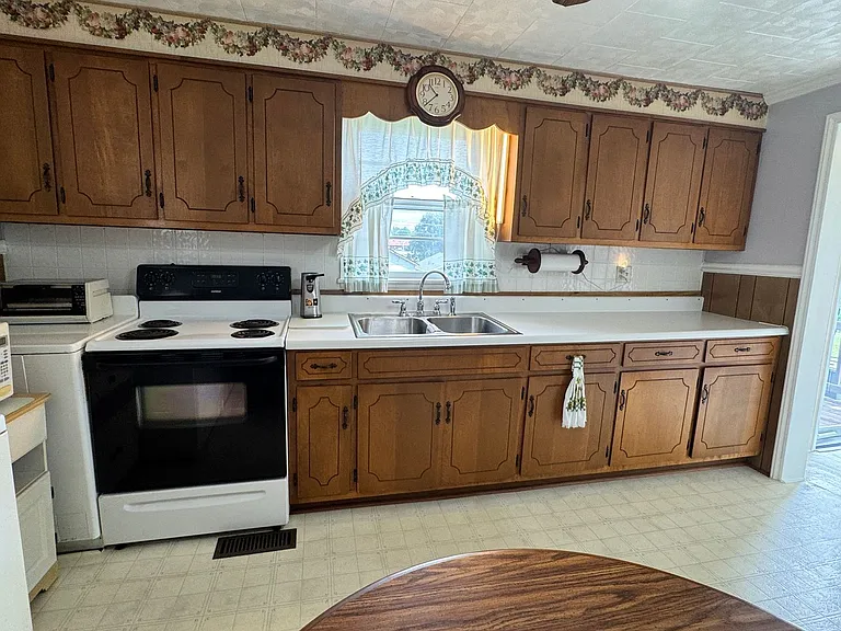 1114 Textile Pl — Photo 12