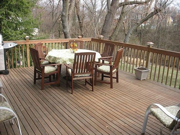 Large 2-year-old deck