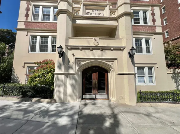 1450 Beacon St, Brookline, MA