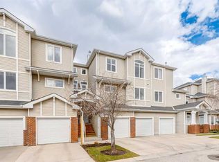 8000 S Wentworth Dr SW #804, Calgary, AB T3H 5L1