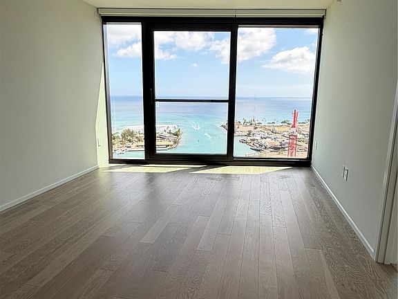 5th image of 333 Ward Ave 2801