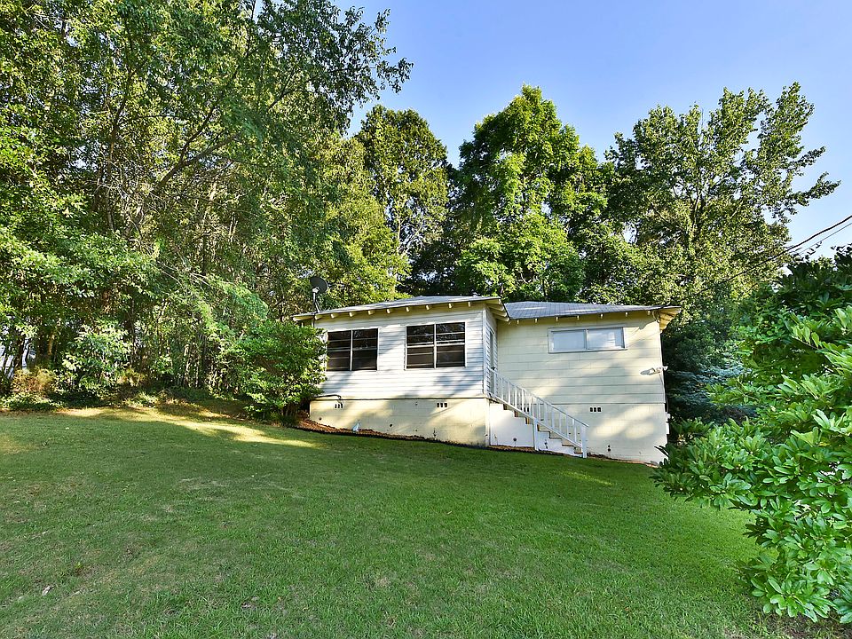 1st image of 3811 Arcadia Dr