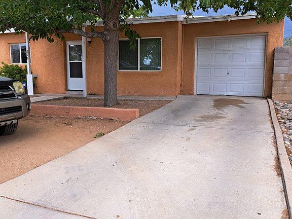 3rd image of 7518 Arvada Ave NE