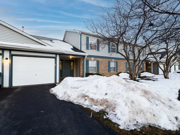 1025 Chaucer Ct APT B, Elgin, IL 60120