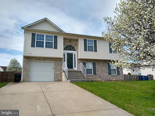 110 Rawlings Ave Photo 1