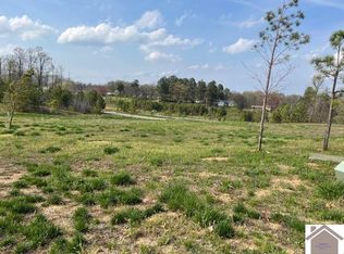 115 Falling Brook Dr, Paducah, KY 42003