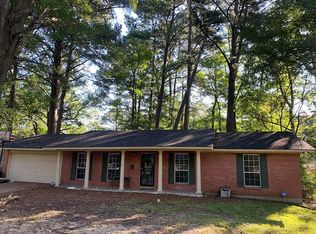 3078 Fleetwood Dr, Jackson, MS 39212