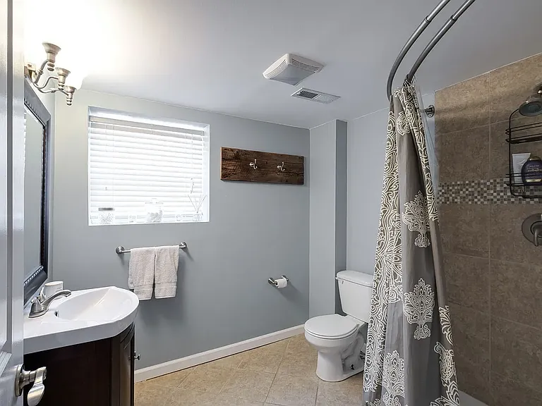 1150 Waller Rd — Photo 11