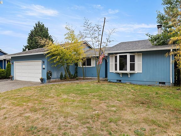2nd image of 1128 SE Fir Grove Loop