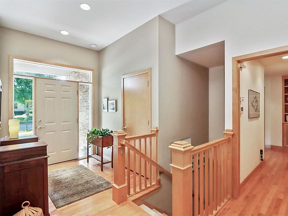 4th image of 1201 Wild Prairie Dr