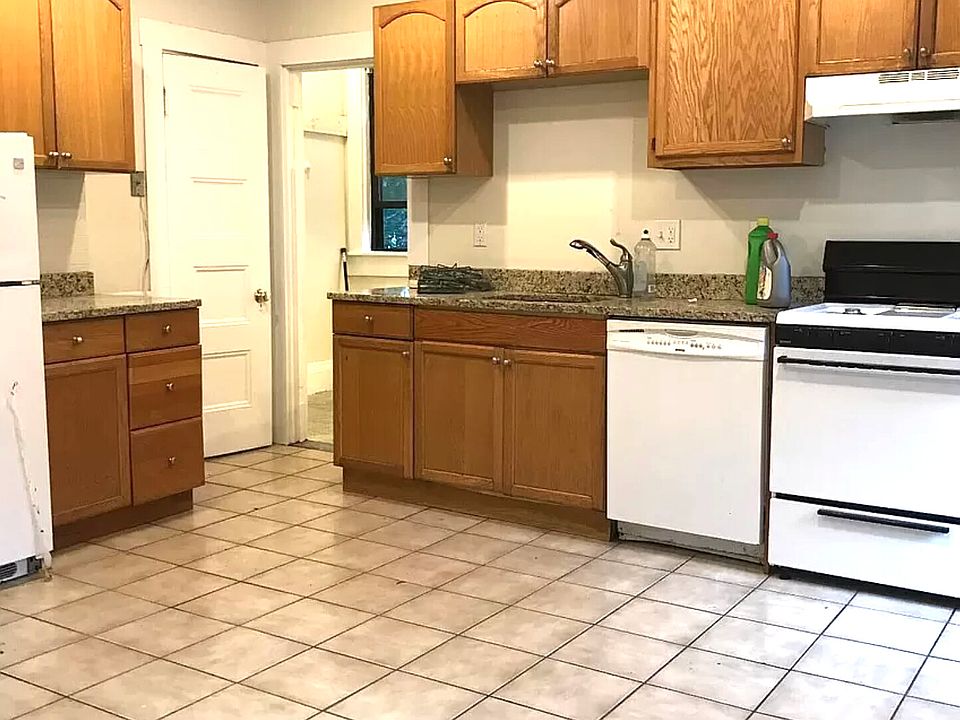 1st image of 31 Quint Ave