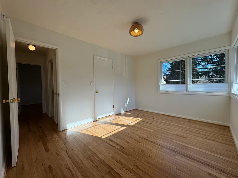 807-817 SE 29th Ave — Photo 15