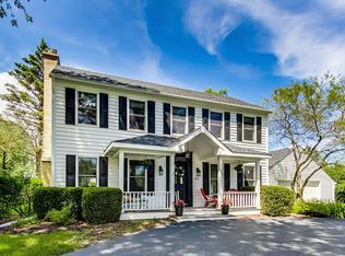 865 Sunrise Rd, Libertyville, IL 60048