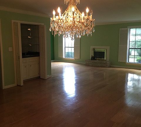 3rd image of 2611 EISENHAUER RD #1602P