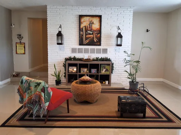 1221 Bacom Point Road, Pahokee, FL 33476