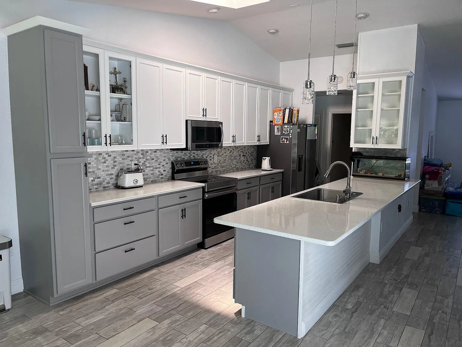 3 bed, 2.5 bath, 1926 sqft, $3,000 — Photo 3