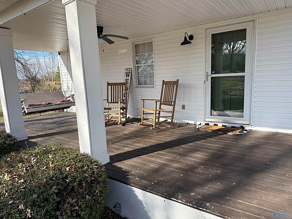 3rd image of 704 County Road 311