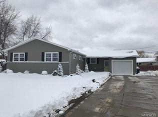 30 Belcourt St, Amherst, NY 14226