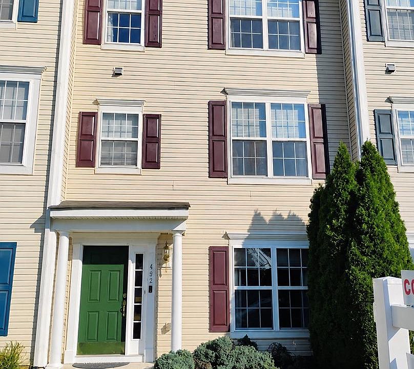 1st image of 492 S Carlisle St