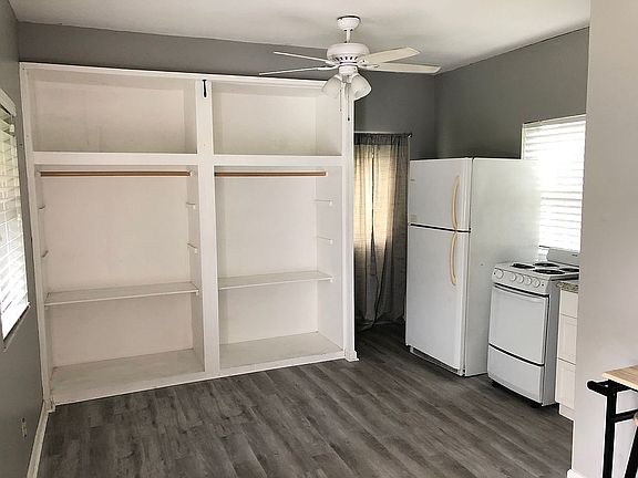 2nd image of 501 N B St