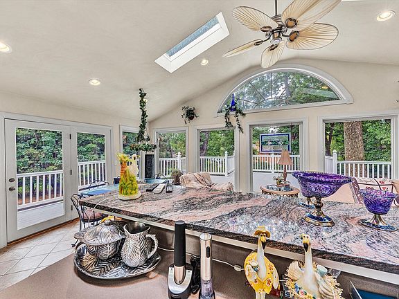 33rd image of 1120 Chestnut Mountain Dr